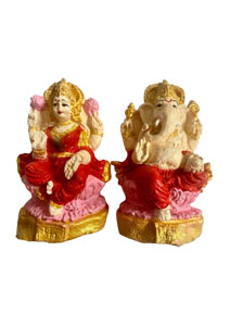 Eco-friendly Laxmi Ganesh idols made from cow dung